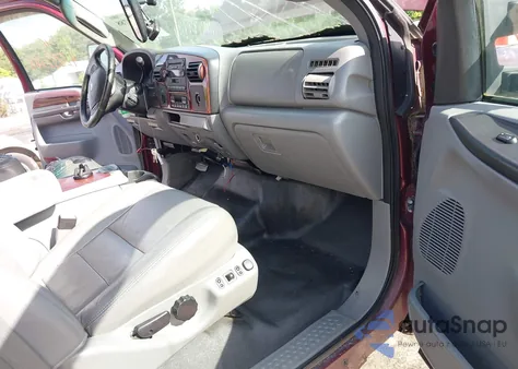 2005 Ford F-250 Lariat/Xl/Xlt z USA, uszkodzony, nr VIN 1FTSW21P65EC43997